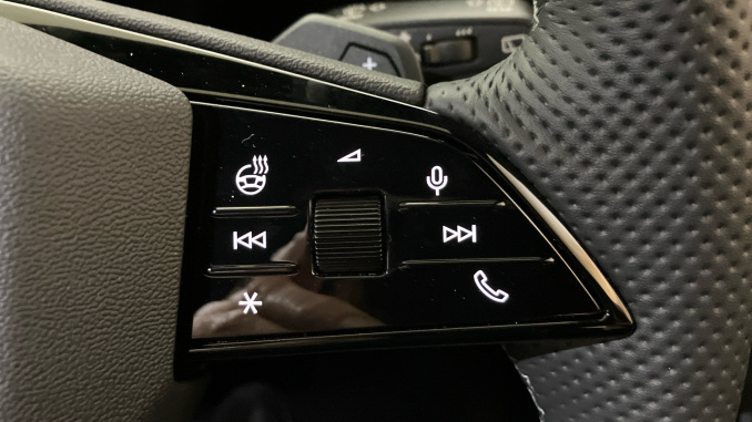 Audi Q6 315kW Quattro 100kWh Black Edition 5dr Auto Electric Estate - Image 18